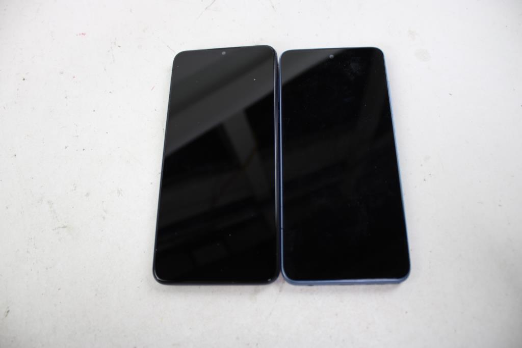 Motorola Cell Phone Lot, 2 Pieces, Sold For Parts