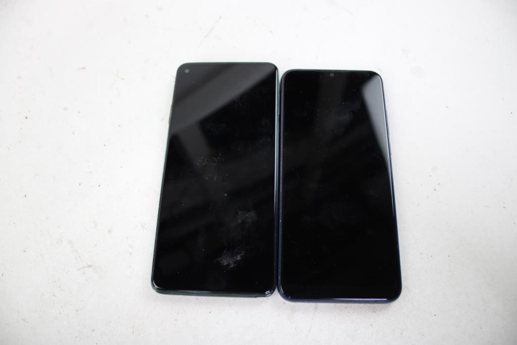 Motorola Cell Phone Lot, 2 Pieces, Sold For Parts