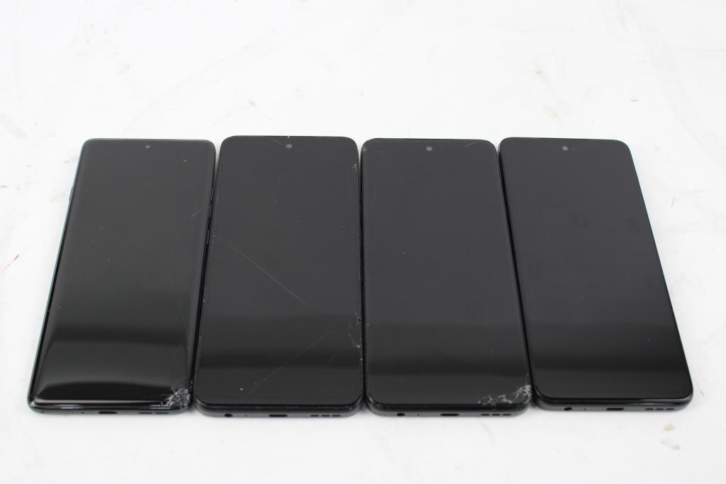 Motorola Cell Phone Lot, 4 Pieces, Sold For Parts