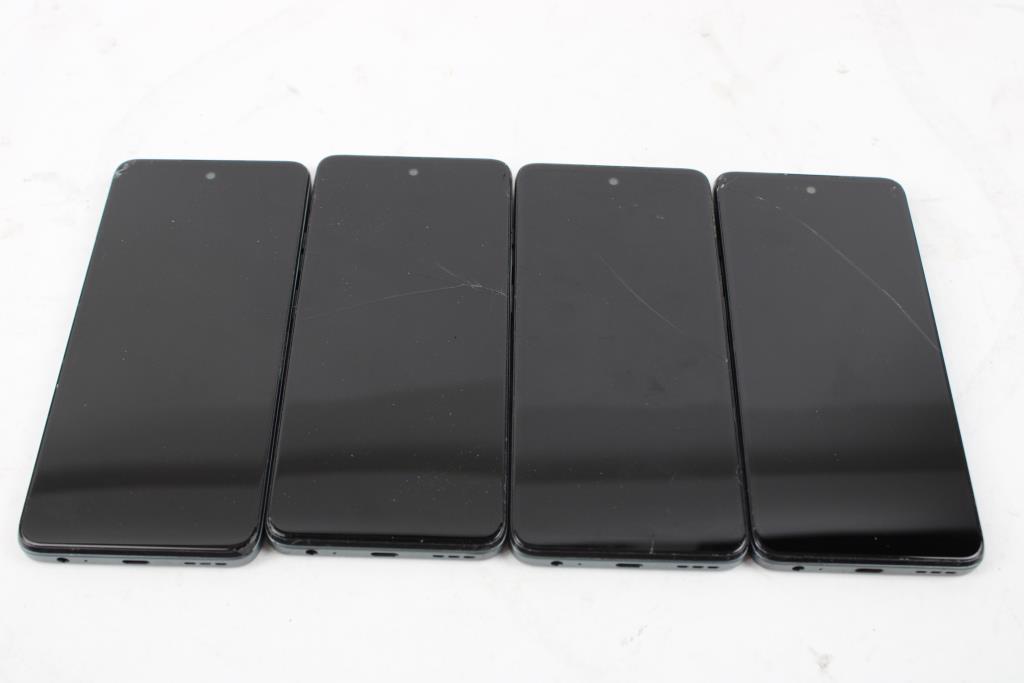 Motorola Cell Phone Lot, 4 Pieces, Sold For Parts