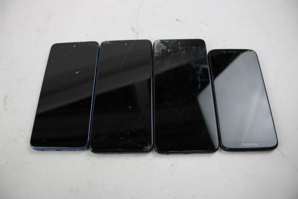 Motorola Cell Phone Lot, 4 Pieces, Sold For Parts