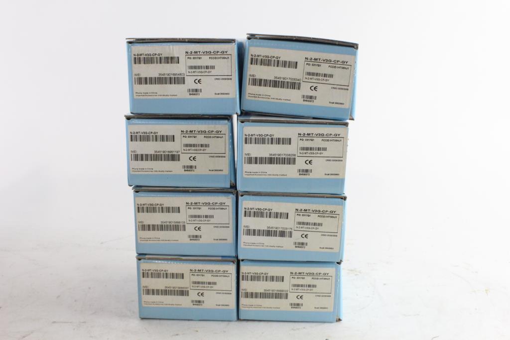 Motorola Cell Phone Lot, 8 Pieces, Sold For Parts Property Room