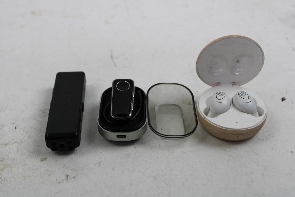 Motorola Deadset, Earbuds In Case, Unifi Camera