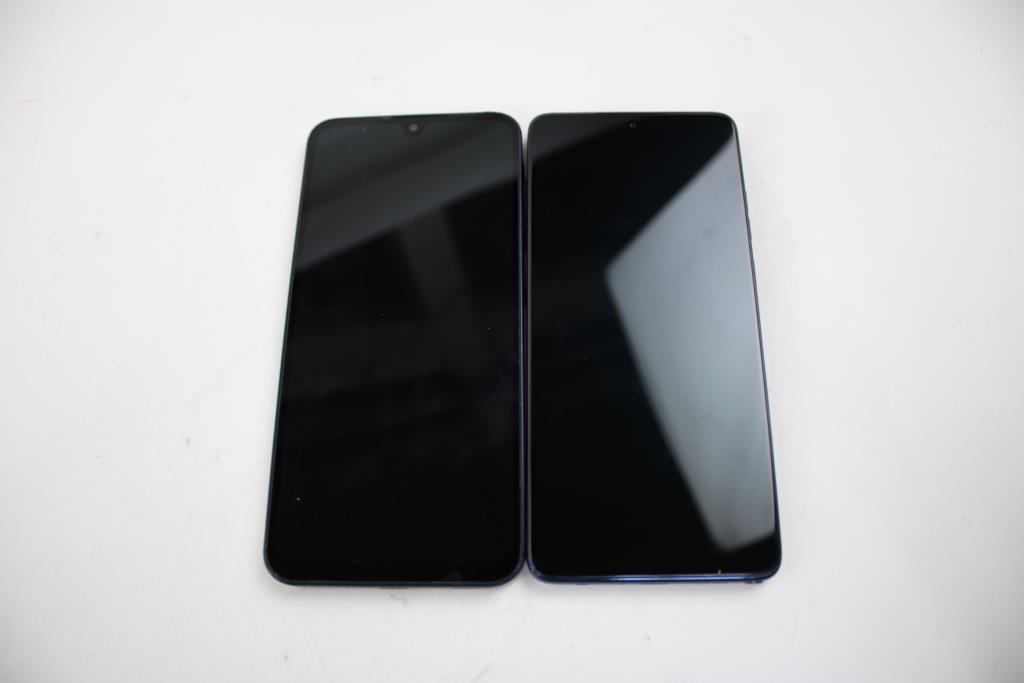 Motorola, Samsung Cell Phone Lot, 2 Pieces, Sold For Parts