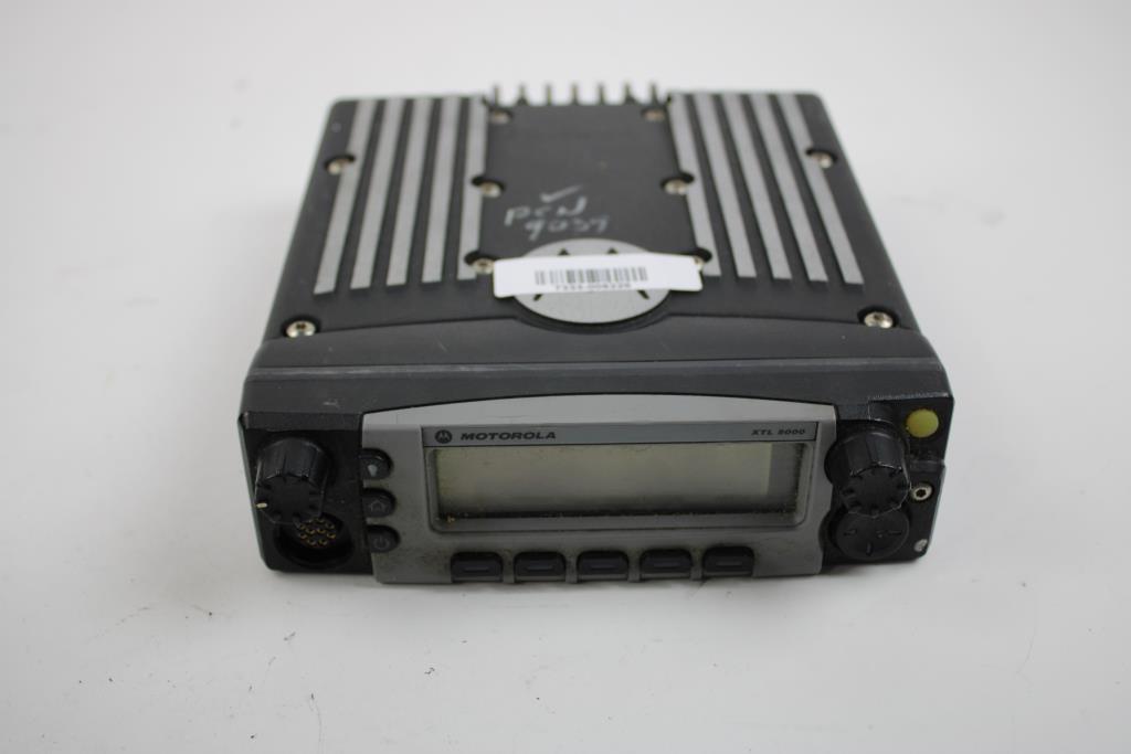 Motorola XTL 5000 Mobile Radio