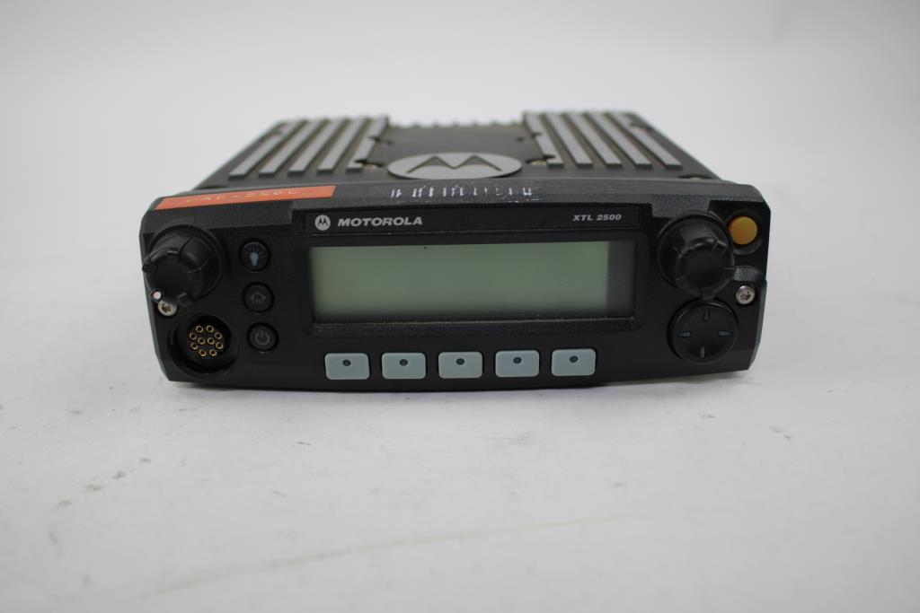 Motorola XTL2500 Car Stereo