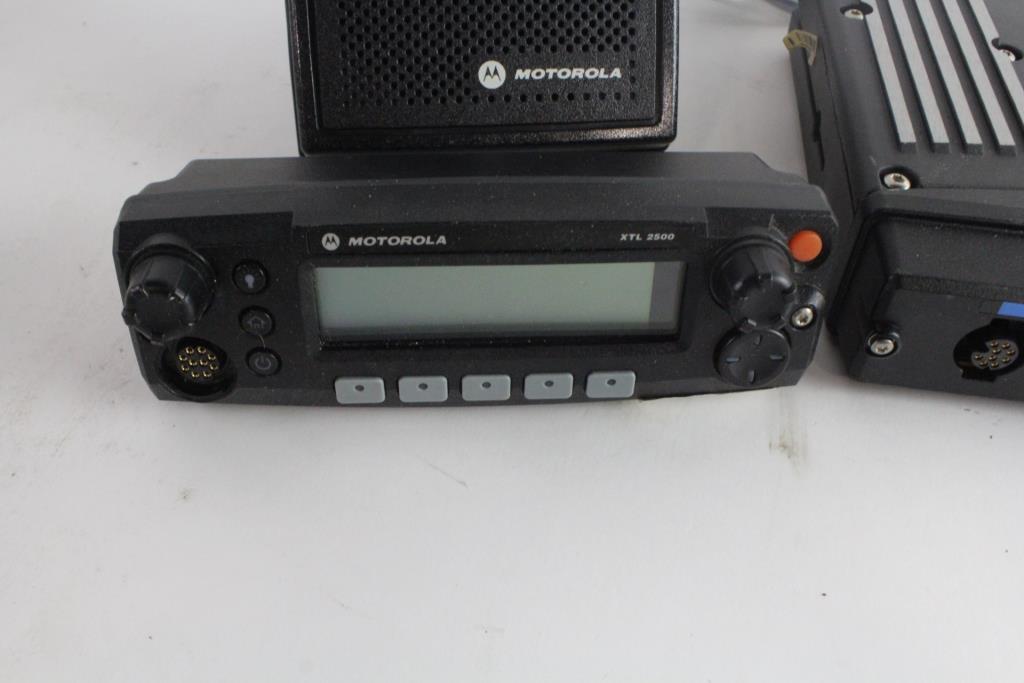 Motorola XTL2500 TwoWay Radio Property Room