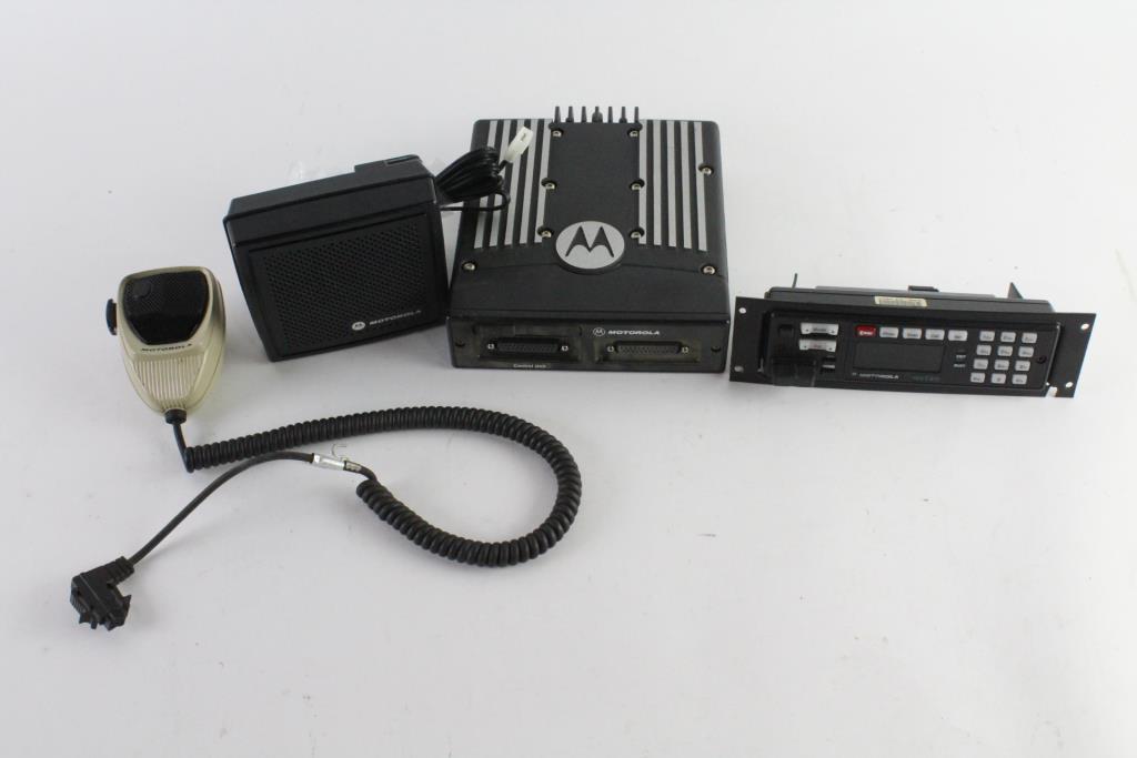 Motorola XTL5000 Mobile Radio Property Room