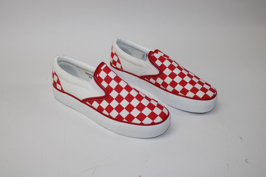 Mudd Women's Red And White Checkered Skate Shoes Size 8.5 Property Room