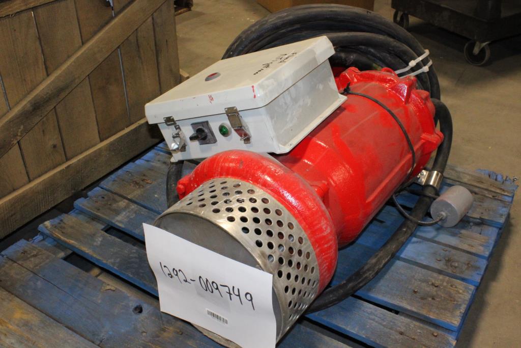 Multiquip Electric Submersible Pump With Three Phase Motor Property Room