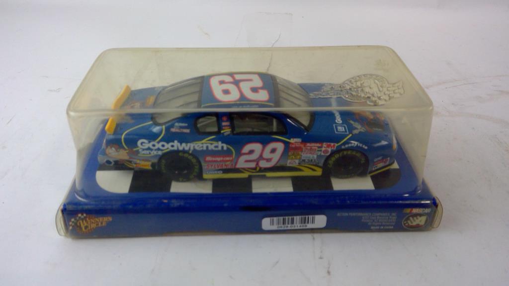 Nascar Winners Circle Monte Carlo Model Car