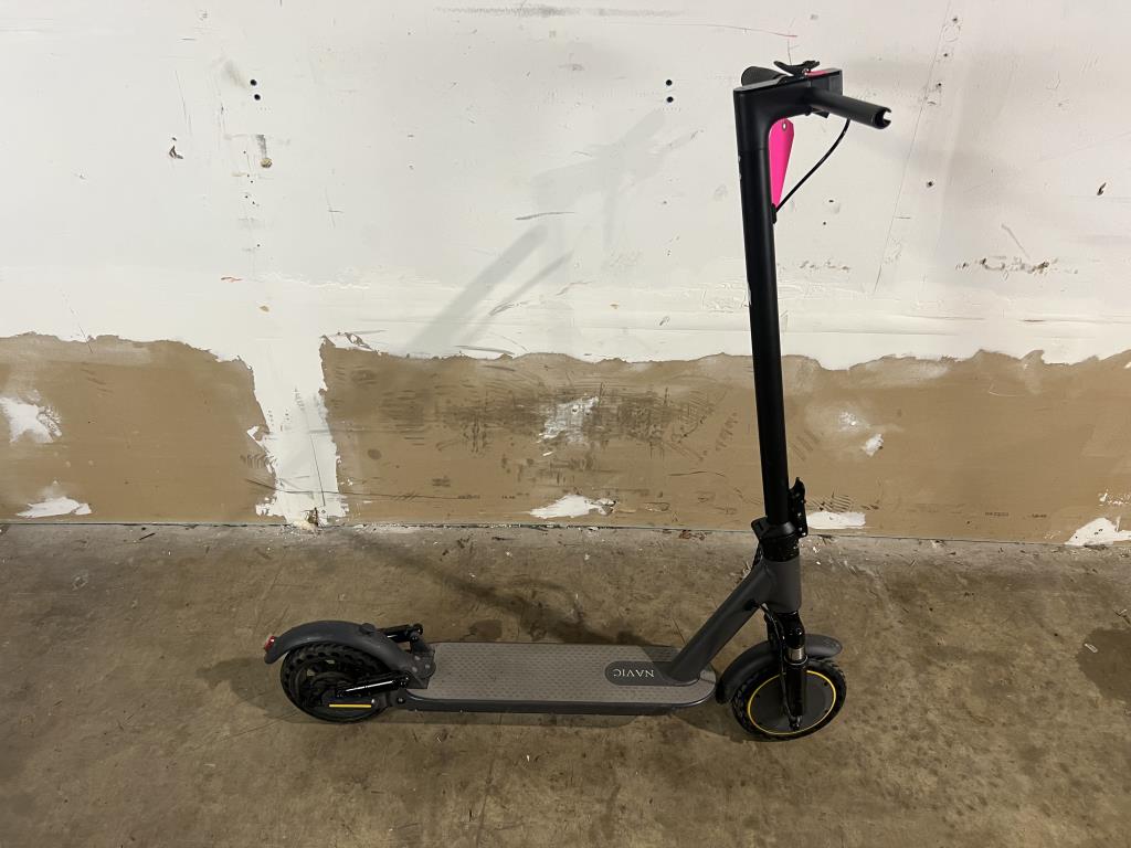 Navic Electic Scooter