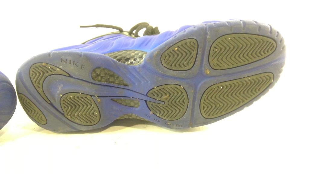 Nike Air Foamposite Pro Hyper Cobalt Mens Shoes, Size 10.5 Property Room