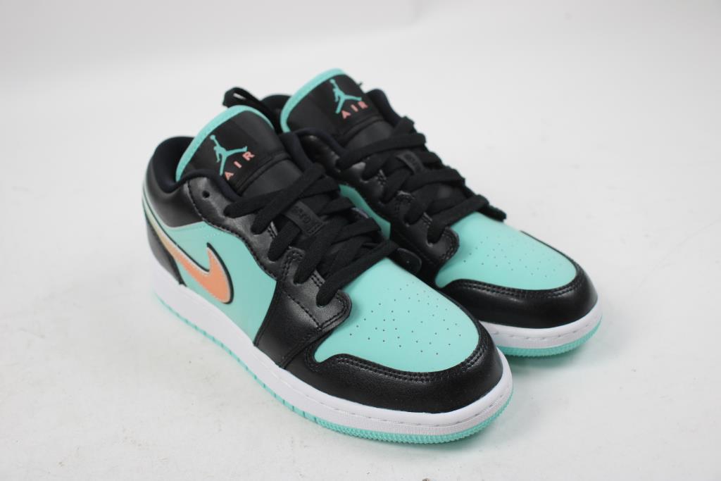 Nike Air Jordan 1 Low SE, Size 5.5 Youth