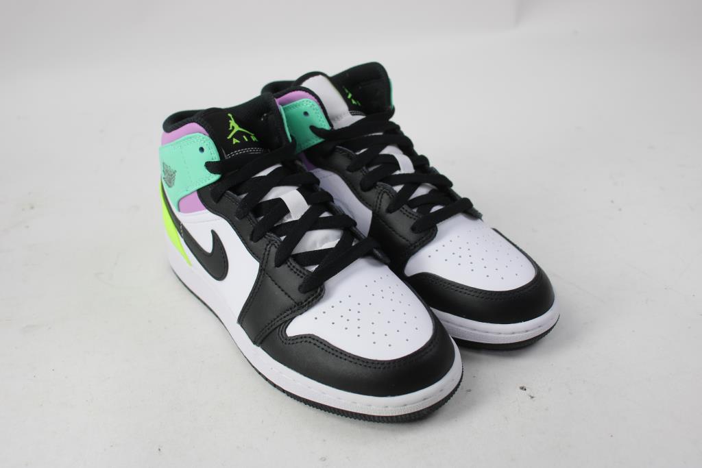 Nike Air Jordan 1 Mid, Size 5.5 Youth