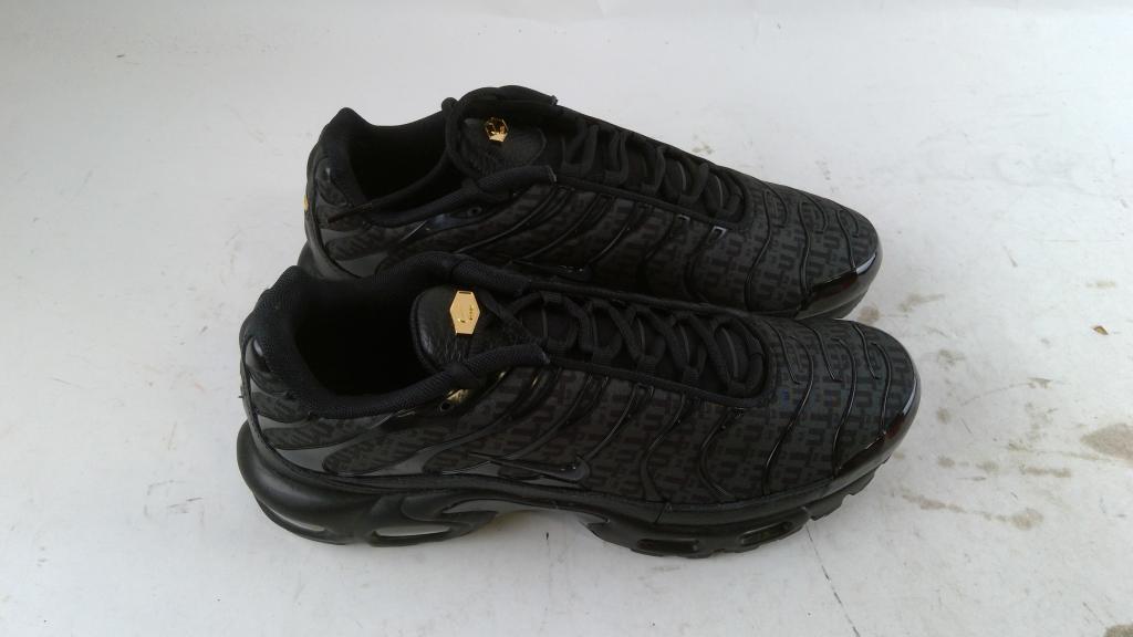 Nike Air Max Plus Mens Shoes Size 11