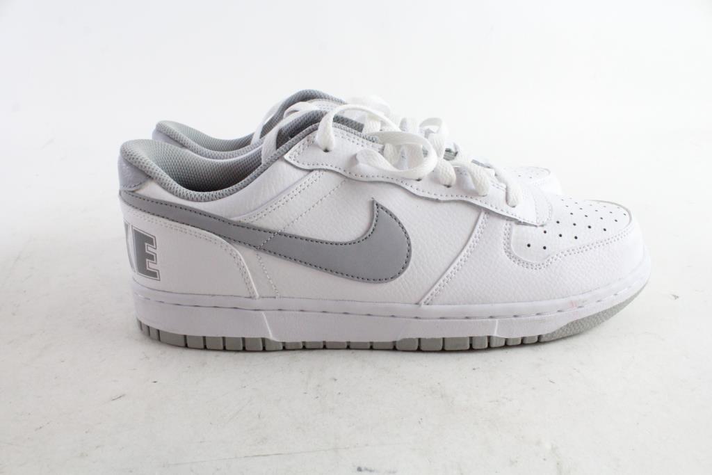 size 9 mens nike shoes