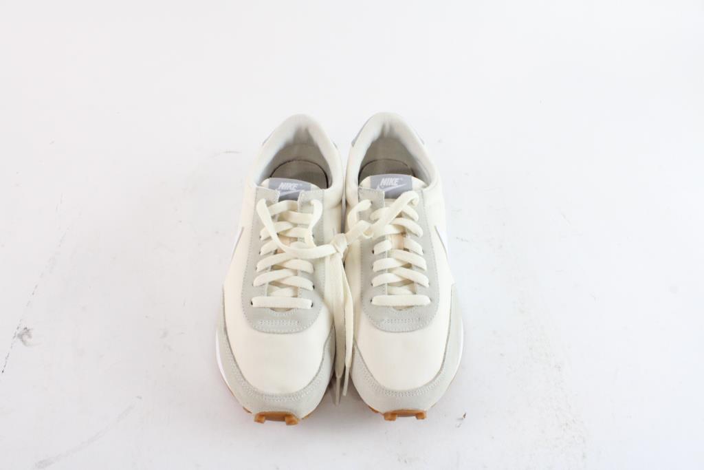 pale ivory nike daybreak
