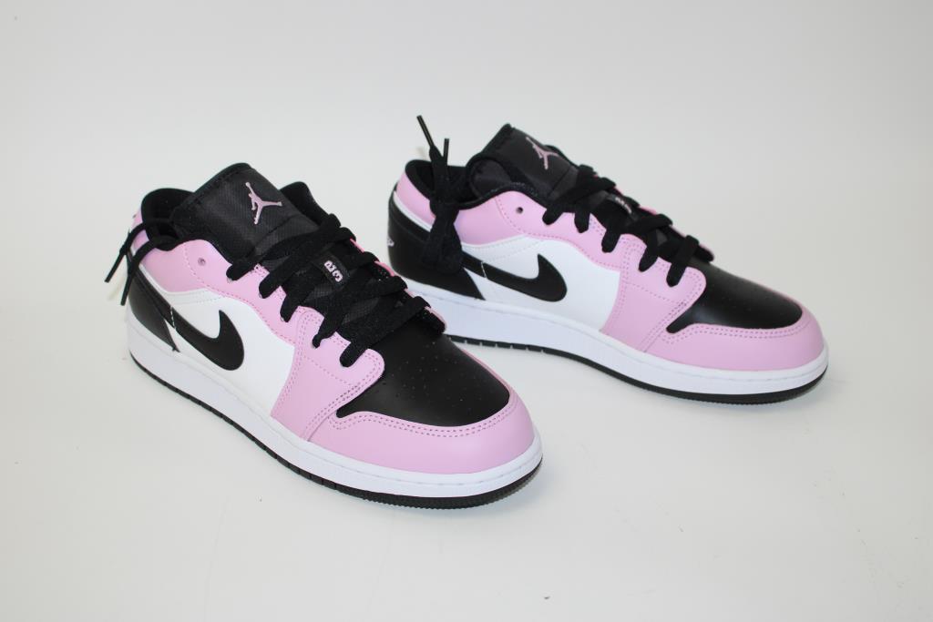 Nike Girls Pink And Black Air Jordans 
