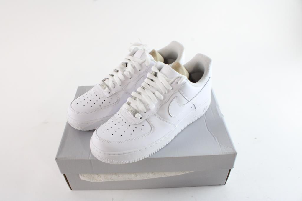 size 9 mens air force 1