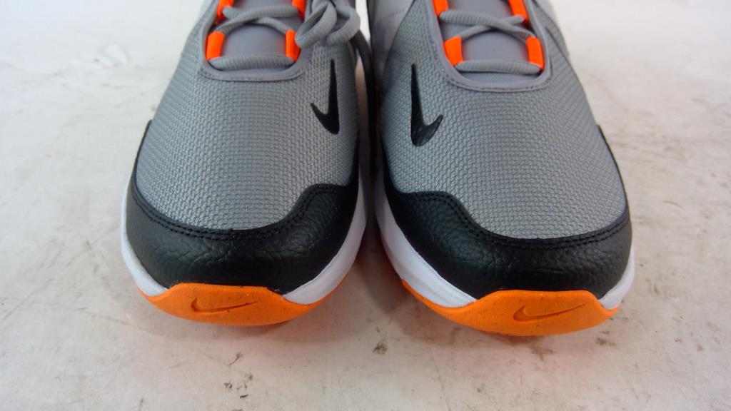 mens nike running shoes size 10