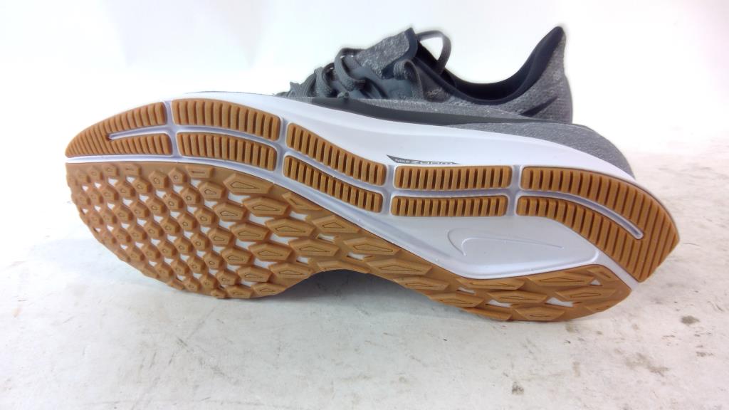 mens nike running shoes size 9.5