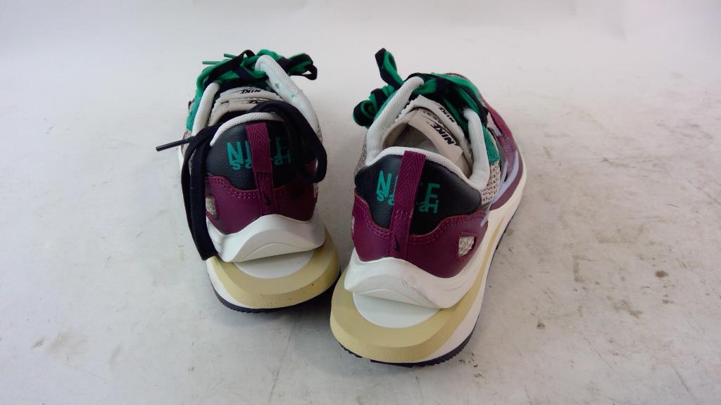 Nike Sacai Mens Size 6 Property Room