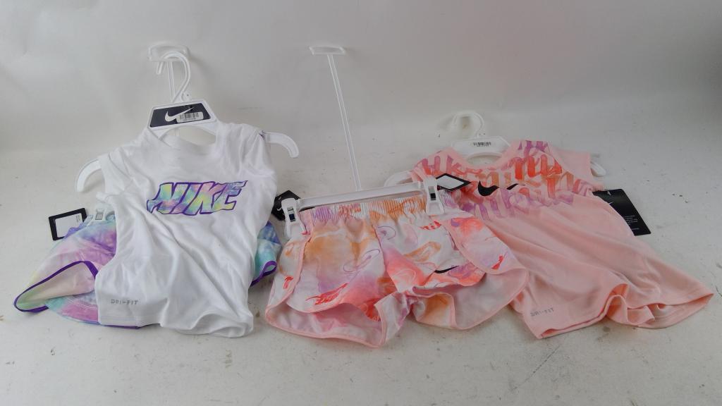 Nike Shirt And More 5+ Pieces
