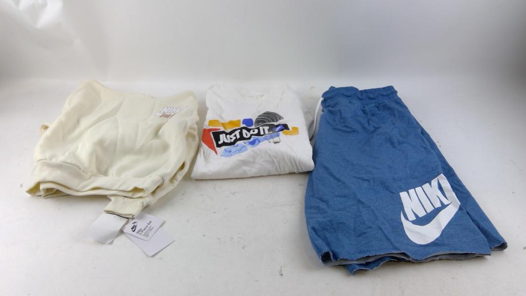 Nike Shirt Size L And More 4 Pieces