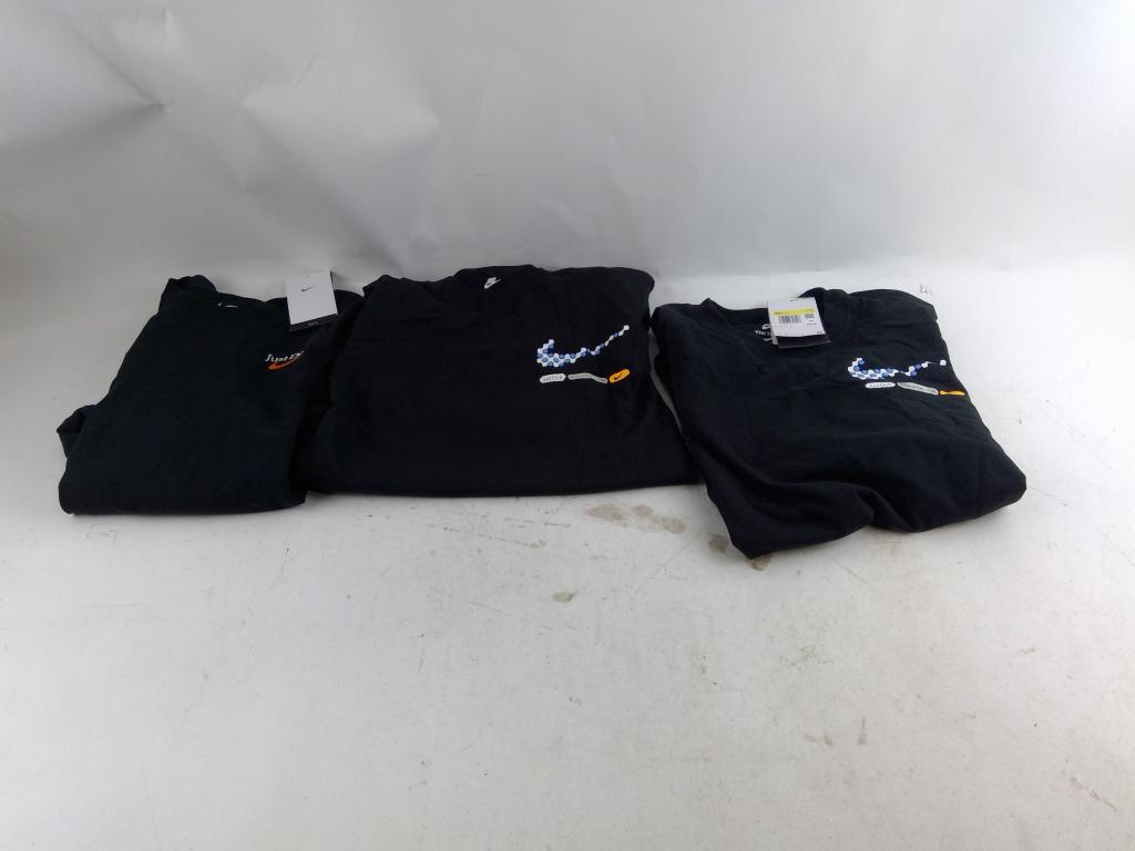 Nike Shirt Size S 3 Pieces
