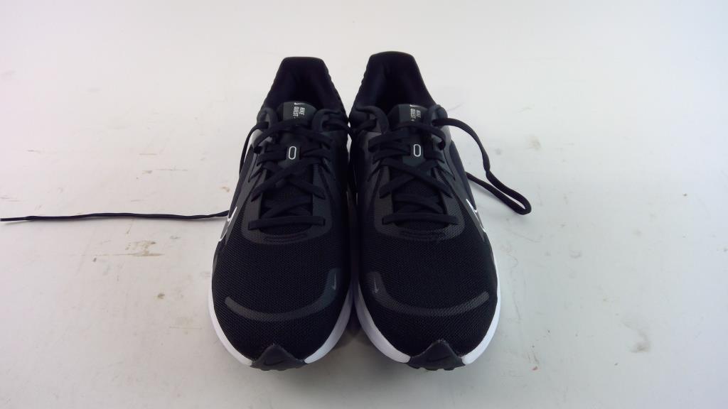 wholesale nike shoes in bulk overseas