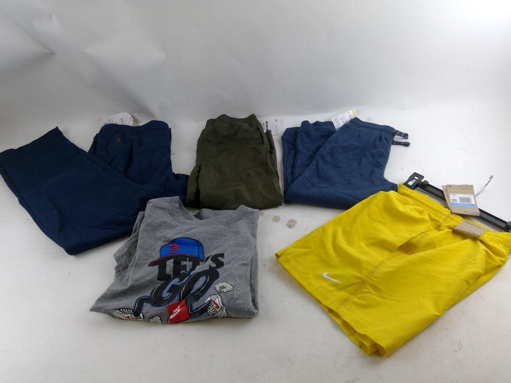 Nike Shorts And More 5+ Pieces