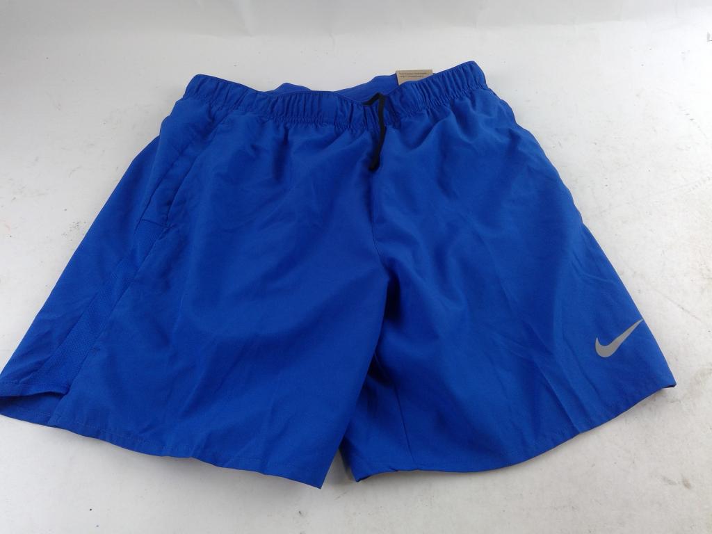 Nike Shorts Size M