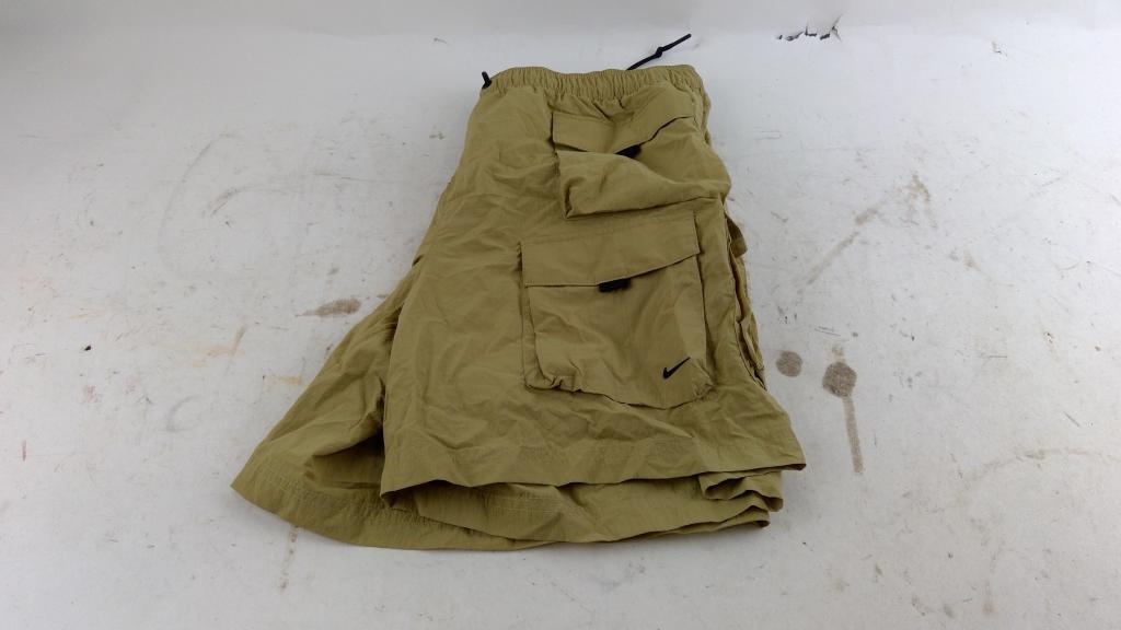 Nike Shorts Size M