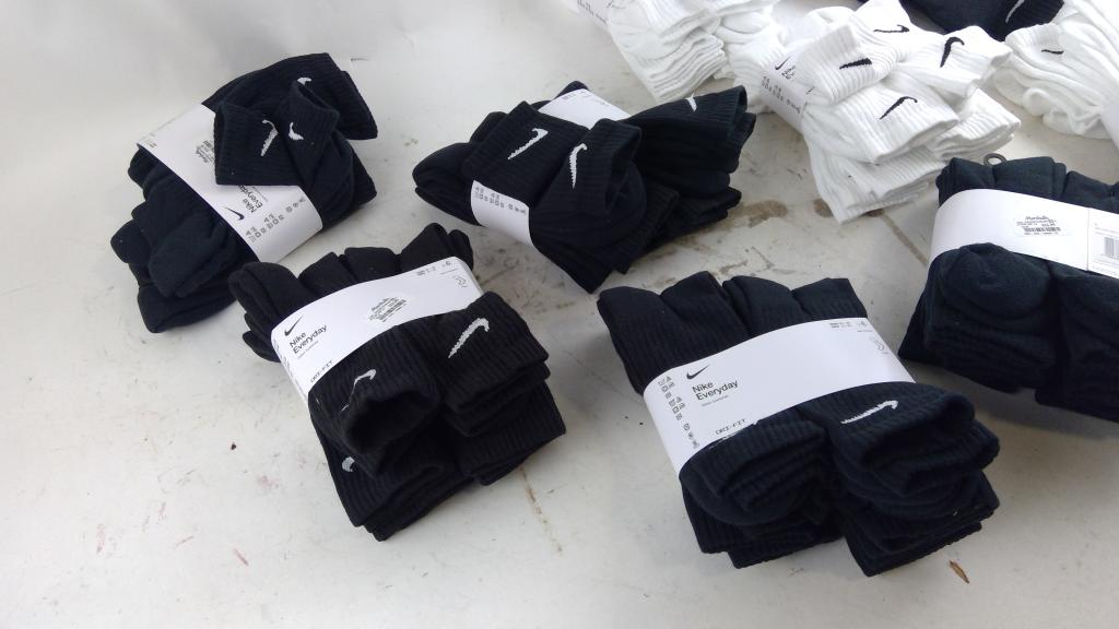 Nike Socks Size L 5+ Pieces