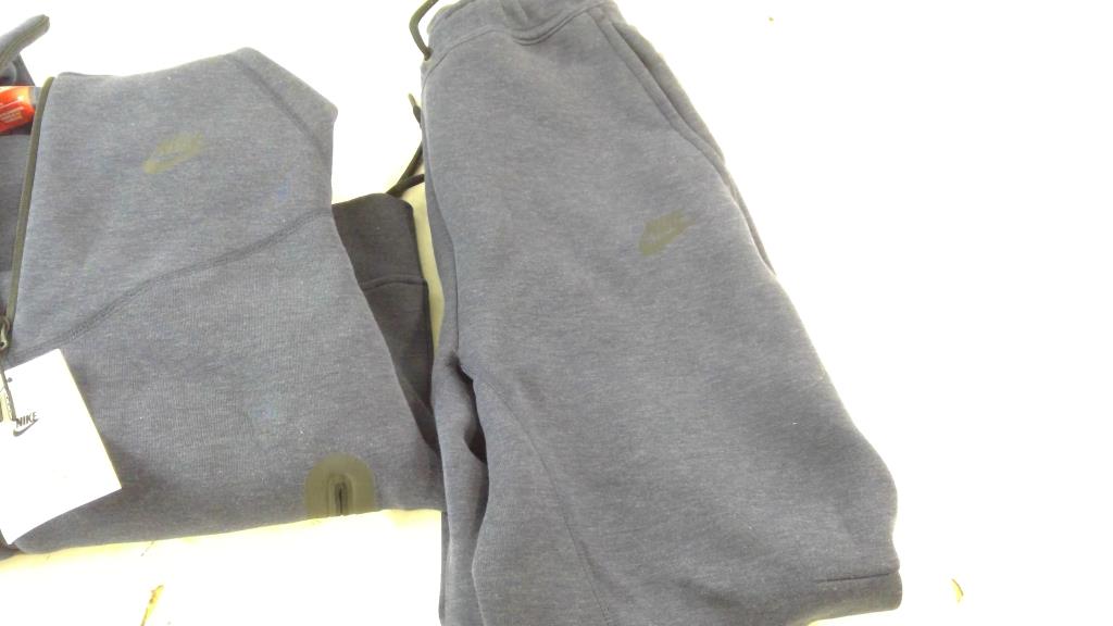 mens nike tech set