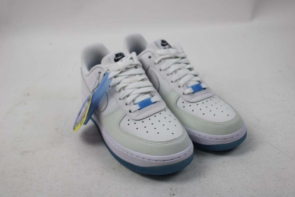 Nike Women's Air Force 1 '07 LX, Size 7
