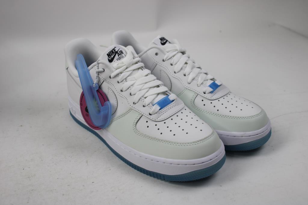 Nike Women's Air Force 1 '07 LX, Size 9