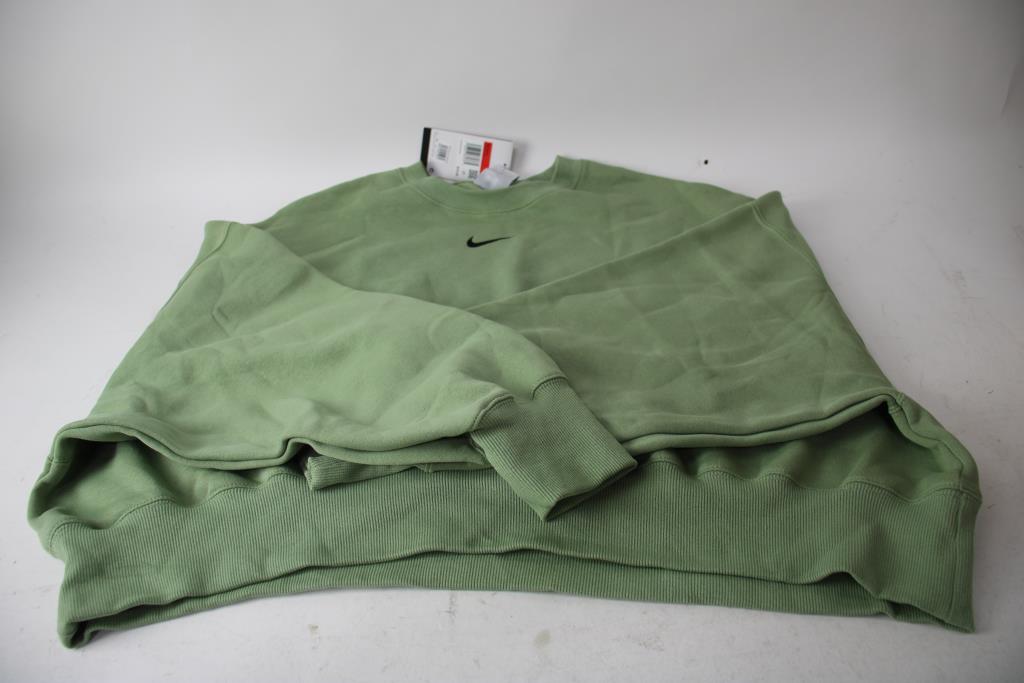 womens olive green nike shirt