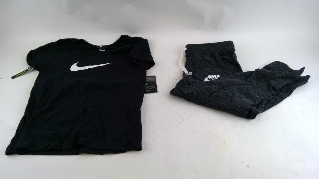 Nike Womens Shirt & Sweatpants Size M