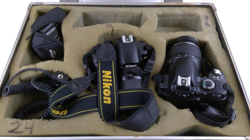 Nikon D40 SLR Cameras And More 5 Pieces