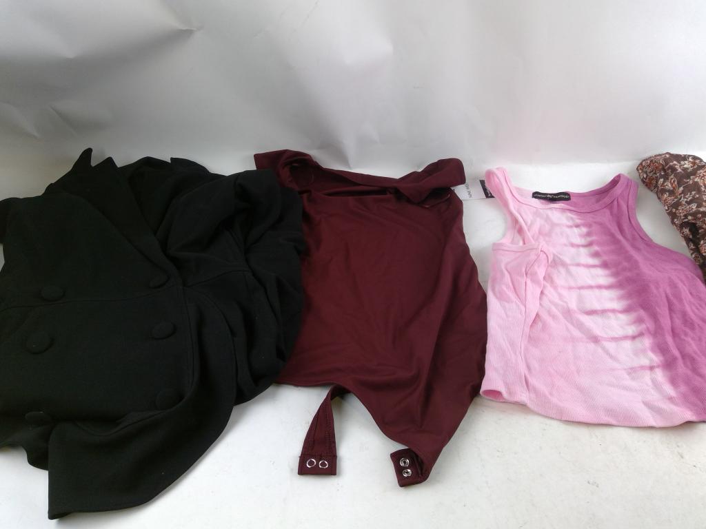 Nine West One Piece And More 5+ Pieces