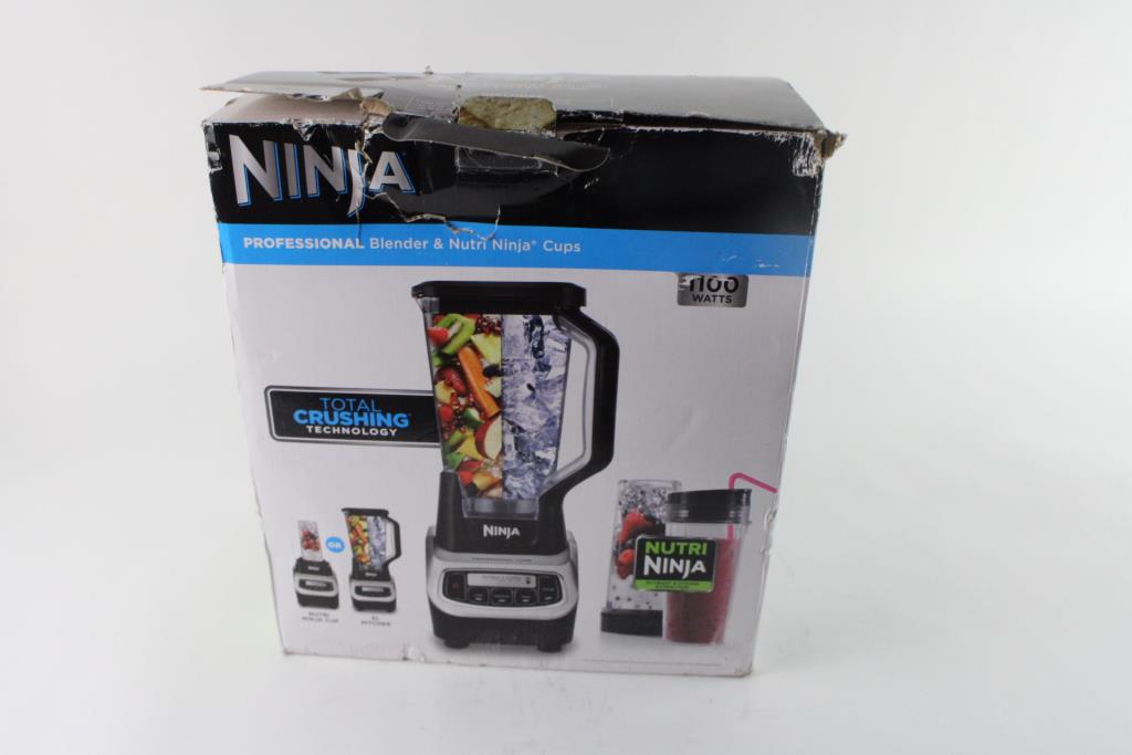 Ninja Professional Blender & Ninja Cups Property Room