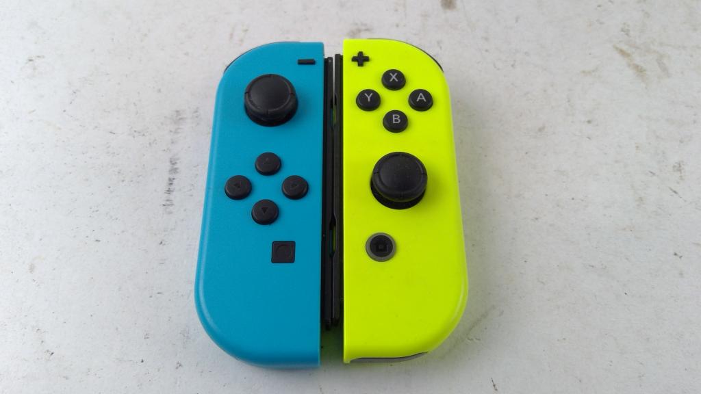 Nintendo Switch Joycons 2 Pieces