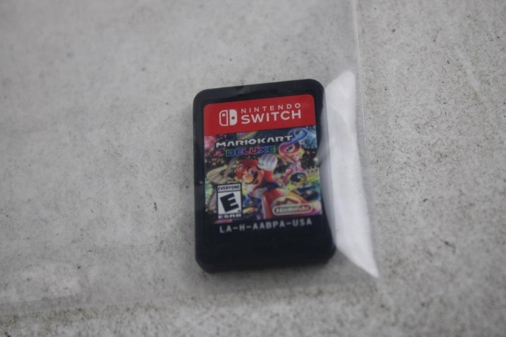Nintendo Switch Mario Kart Deluxe 8 Game