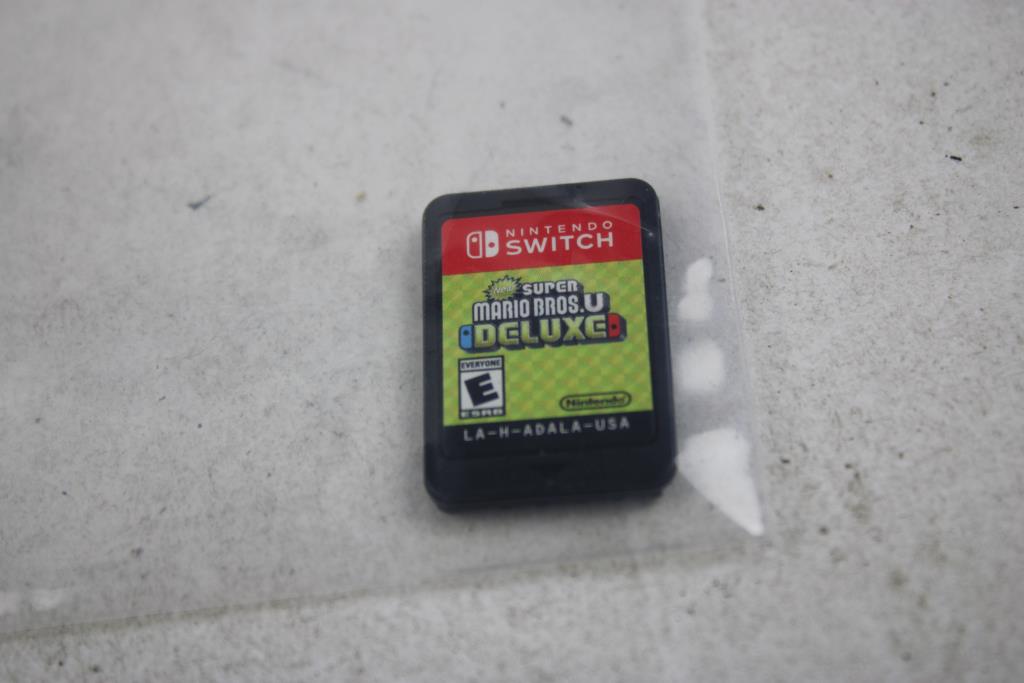Nintendo Switch New Super Mario Bros. U Deluxe Game