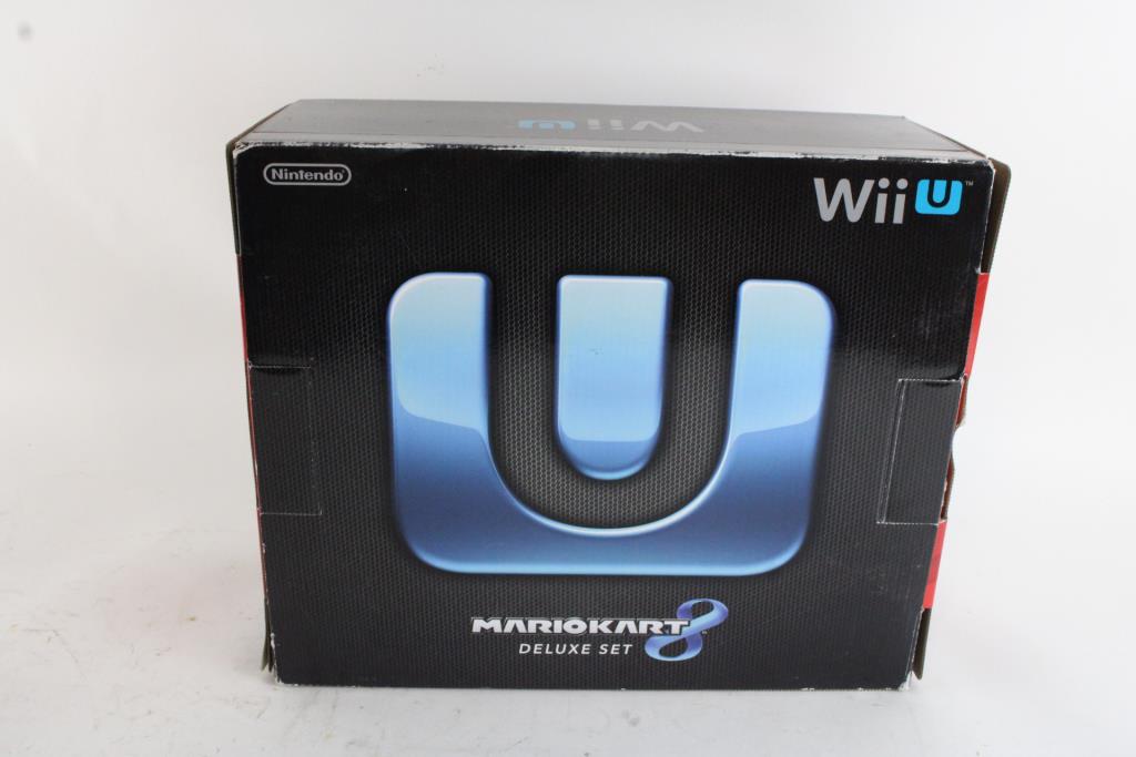 Nintendo Wii U Mario Kart 8 Deluxe Set Property Room