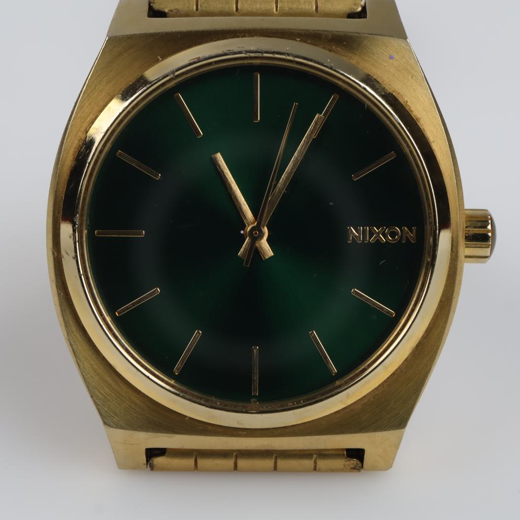 Nixon Time Teller Watch