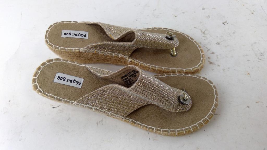 Not Rated Women's Wedge Sandal Size 8