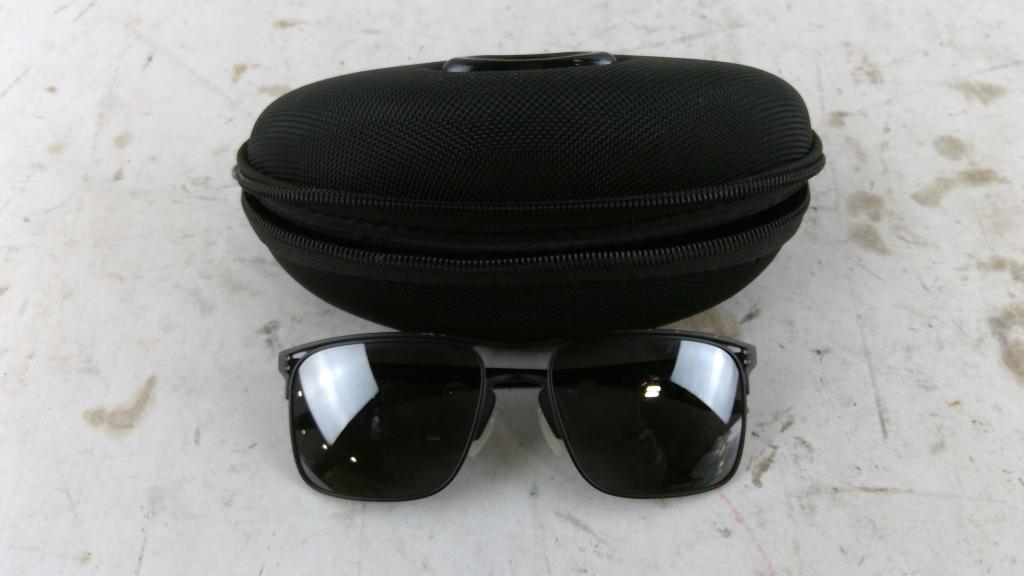 Oakley Mens  Sunglasses